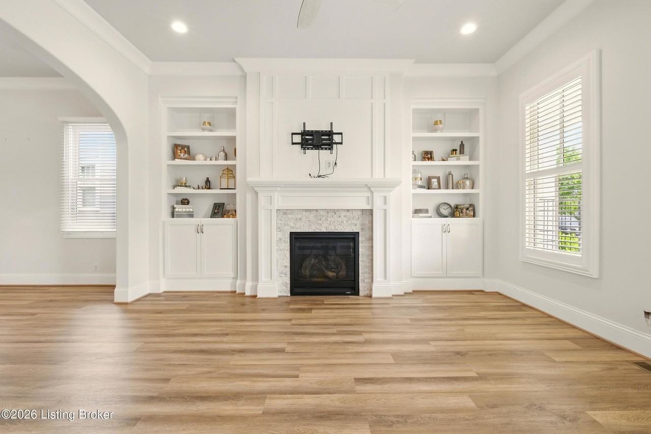 6218 Mistflower Cir - Photo 6 of 50