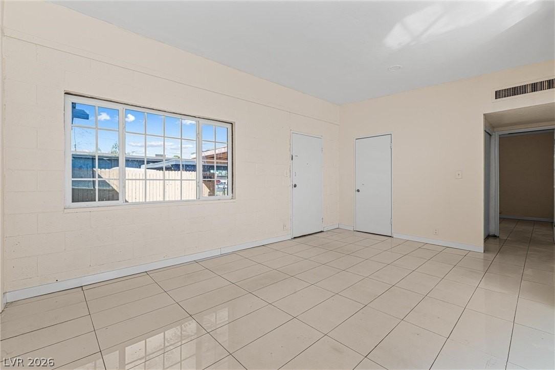 2204 S 15th St #2204 - Photo 7 of 20