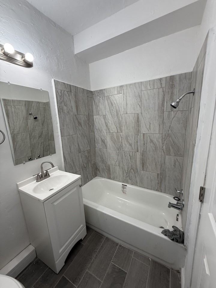 FGH: E 26th St 312-338 - Photo 3 of 8