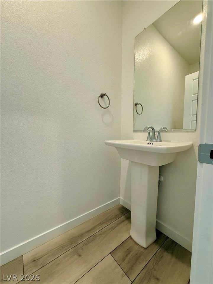 4414 Peressini St - Photo 5 of 32