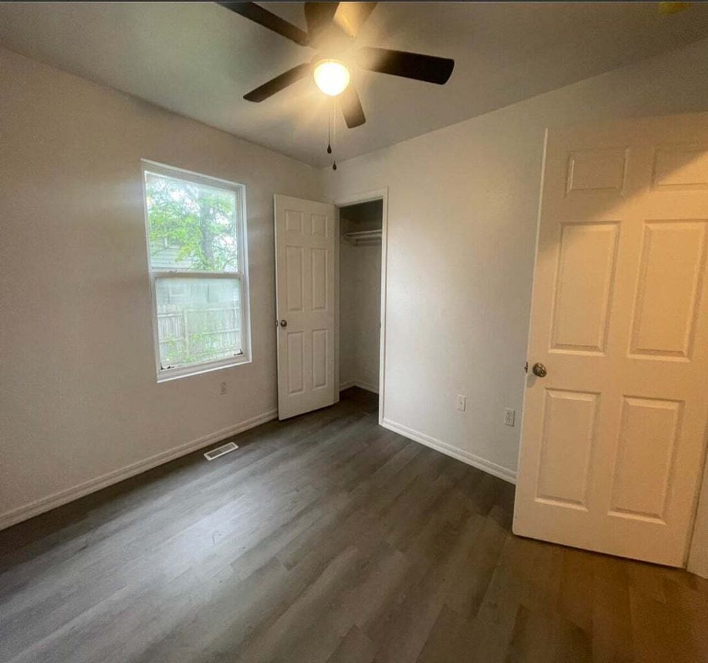 Viola Apartments - Photo 2 of 9