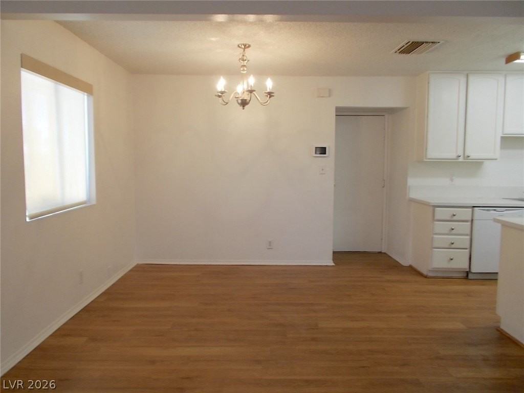 6236 Silverfield Dr - Photo 7 of 30