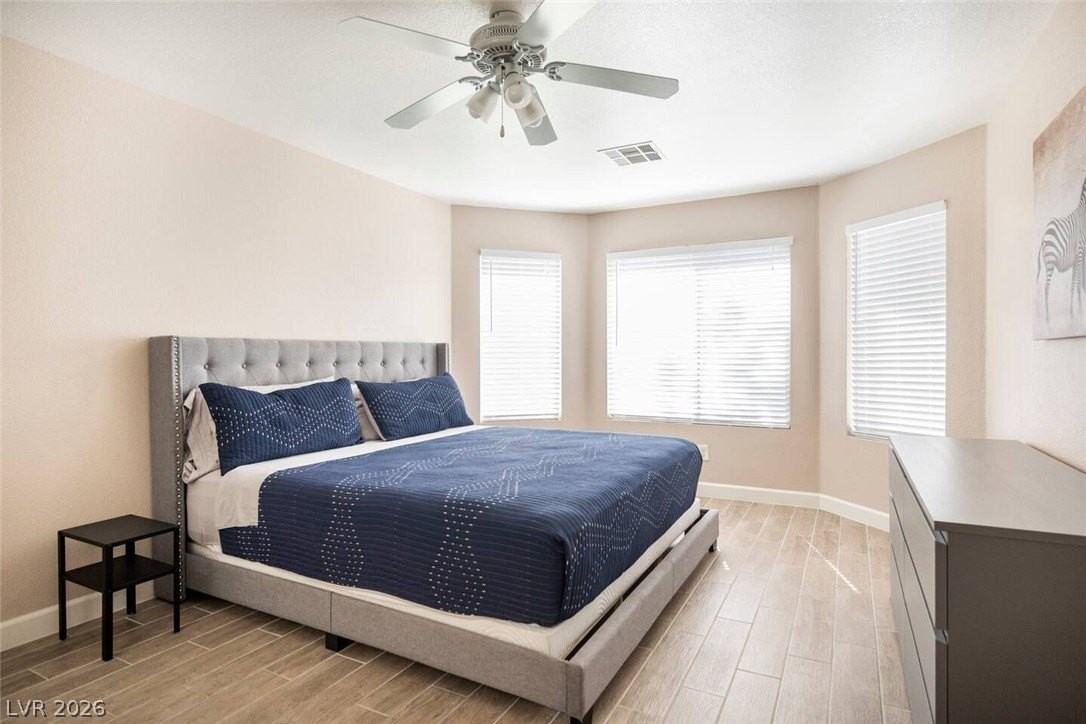 4995 Nardini Ave - Photo 6 of 41