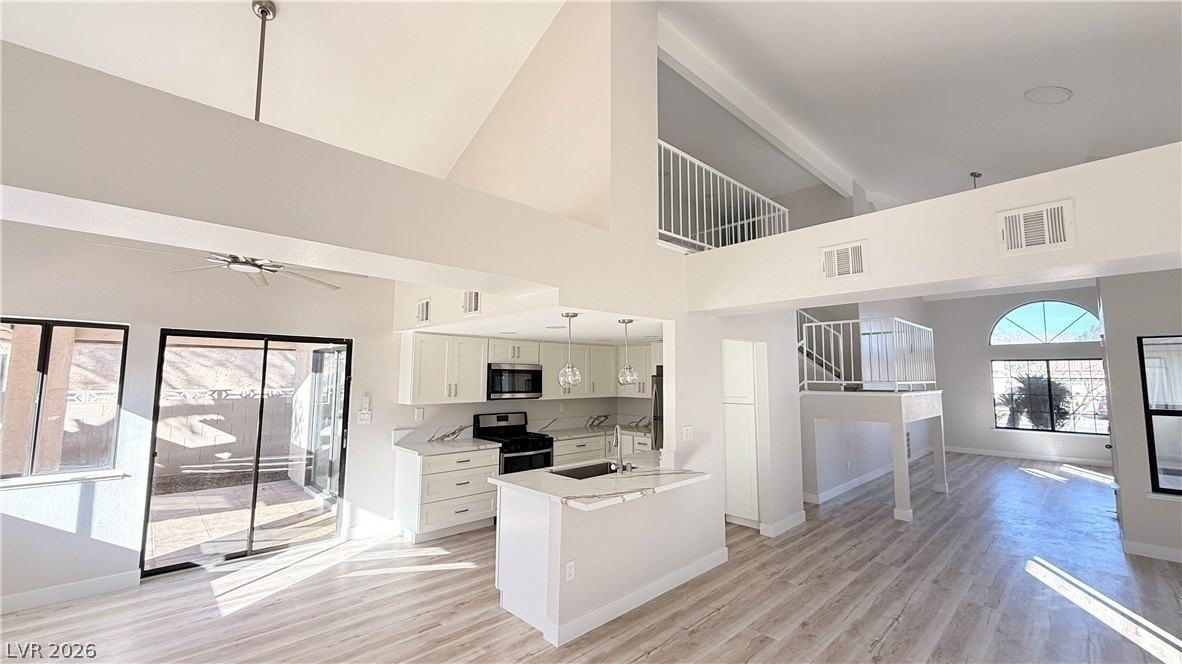 365 Peach Tree Dr - Photo 3 of 26