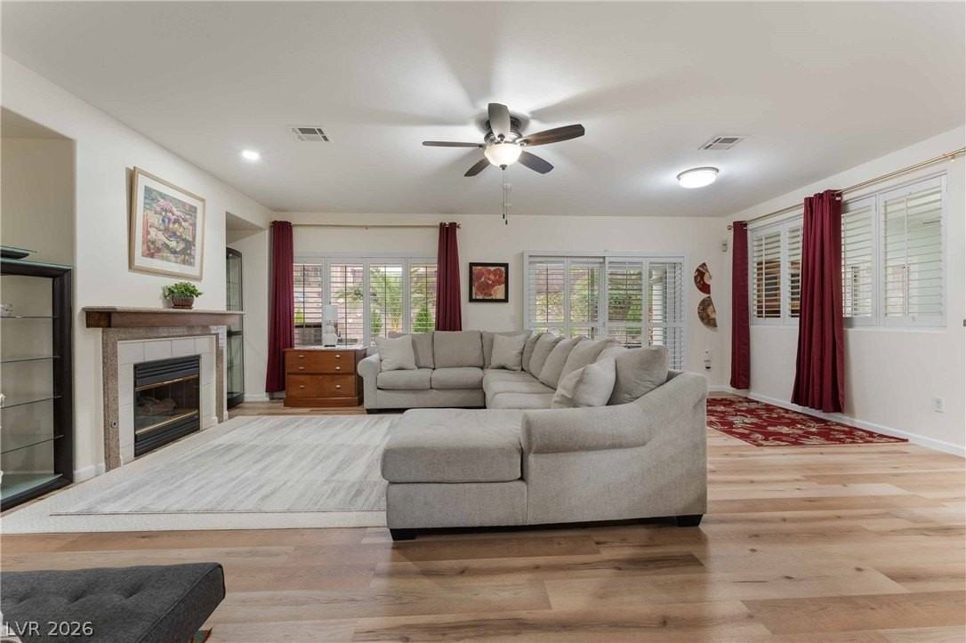 2565 Leighton Ave - Photo 7 of 38