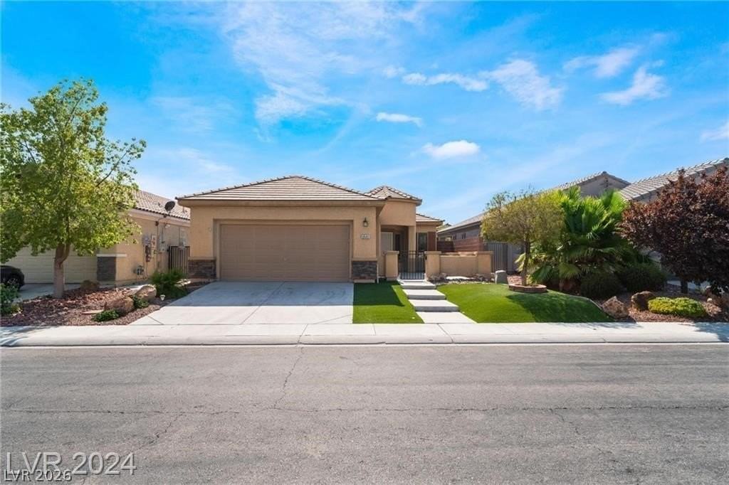 6641 Scavenger Hunt St - Photo 3 of 36