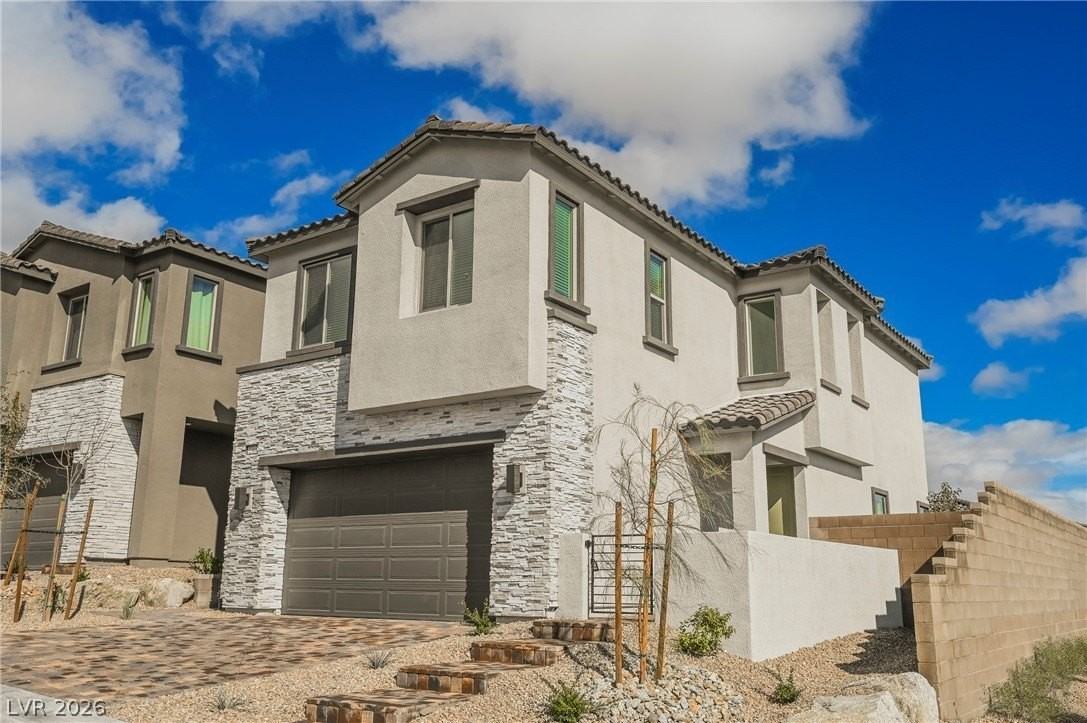 2368 Open Valley St - Photo 2 of 50