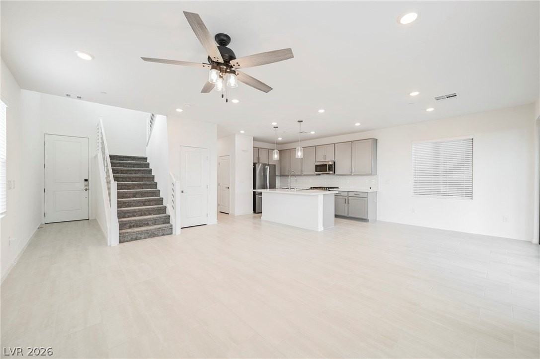 2368 Open Valley St - Photo 5 of 50