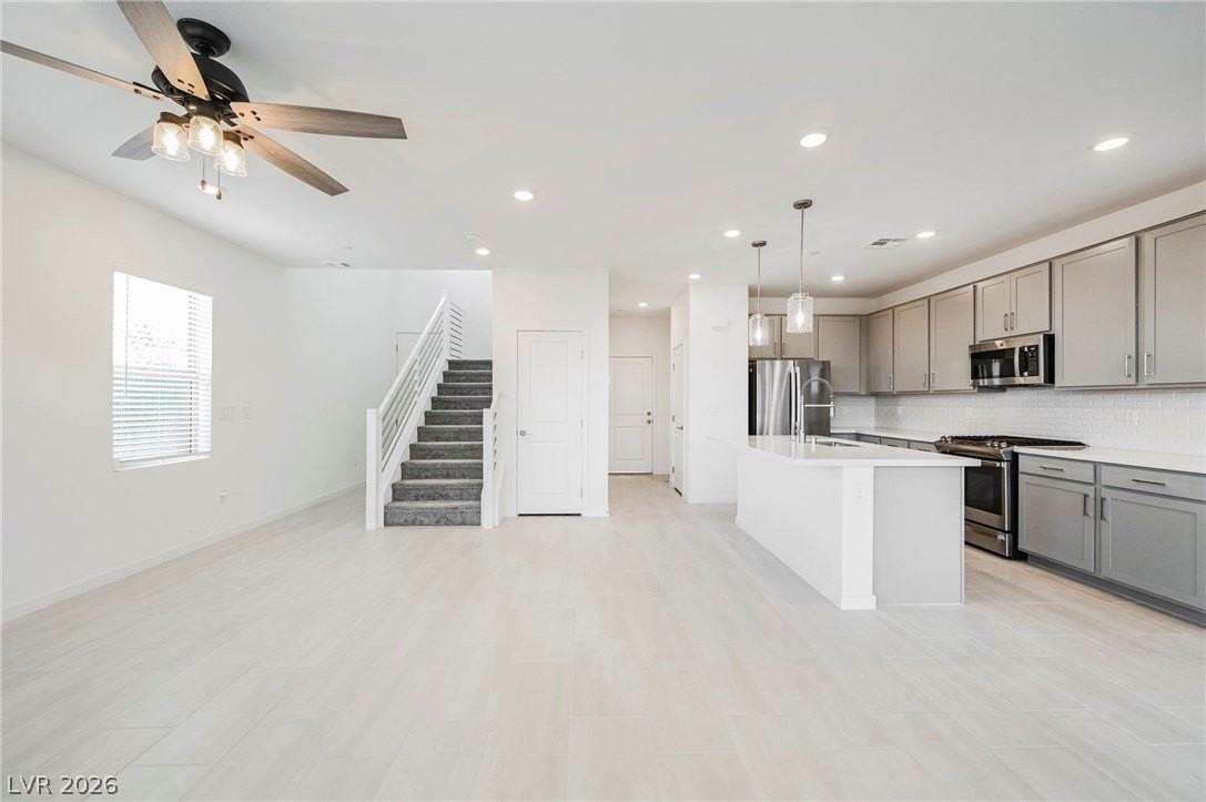 2368 Open Valley St - Photo 6 of 50