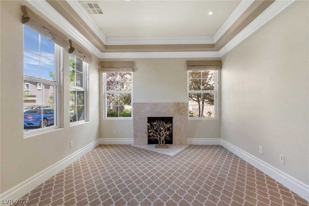 1944 Granemore St - Photo 5 of 40