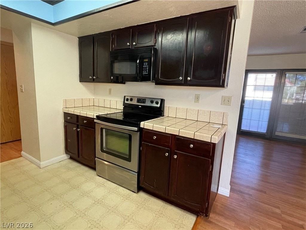 4111 Sanderling Cir #354 - Photo 5 of 15