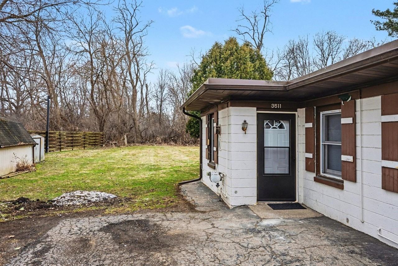 3511 Saratoga Ave - Photo 2 of 19