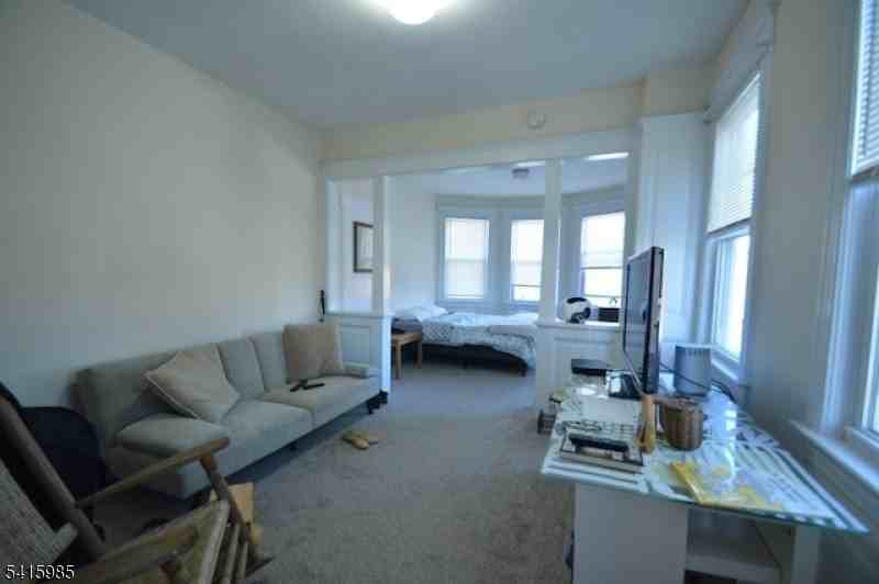 17 Bowers Ln #B - Photo 5 of 9