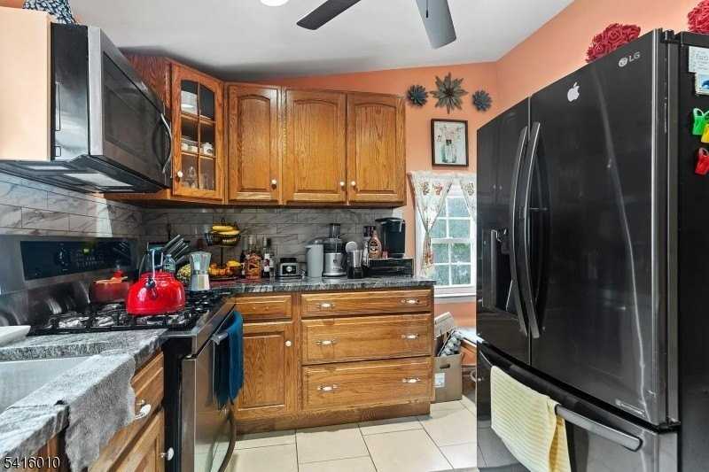 356 Sherman St #2 - Photo 6 of 10