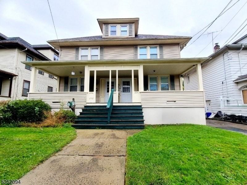 254 W Franklin St #2 - Photo 2 of 19