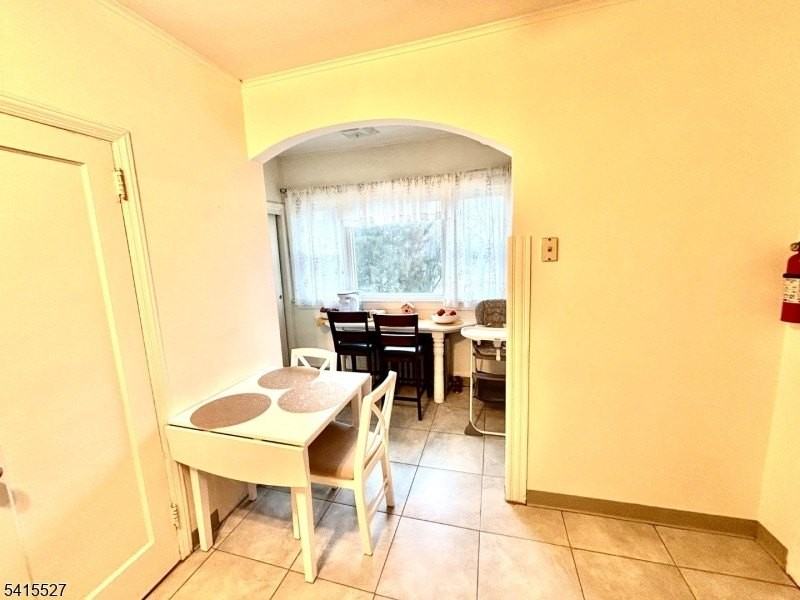 196 Mount Kemble Ave - Photo 2 of 9