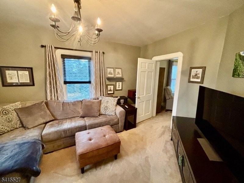 196 Mount Kemble Ave - Photo 7 of 9