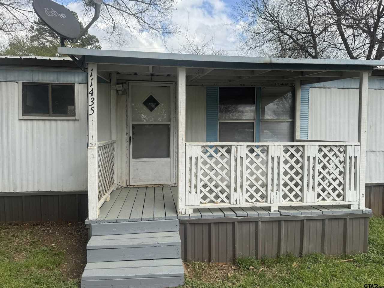 11435 Crestview Ln - Photo 4 of 8