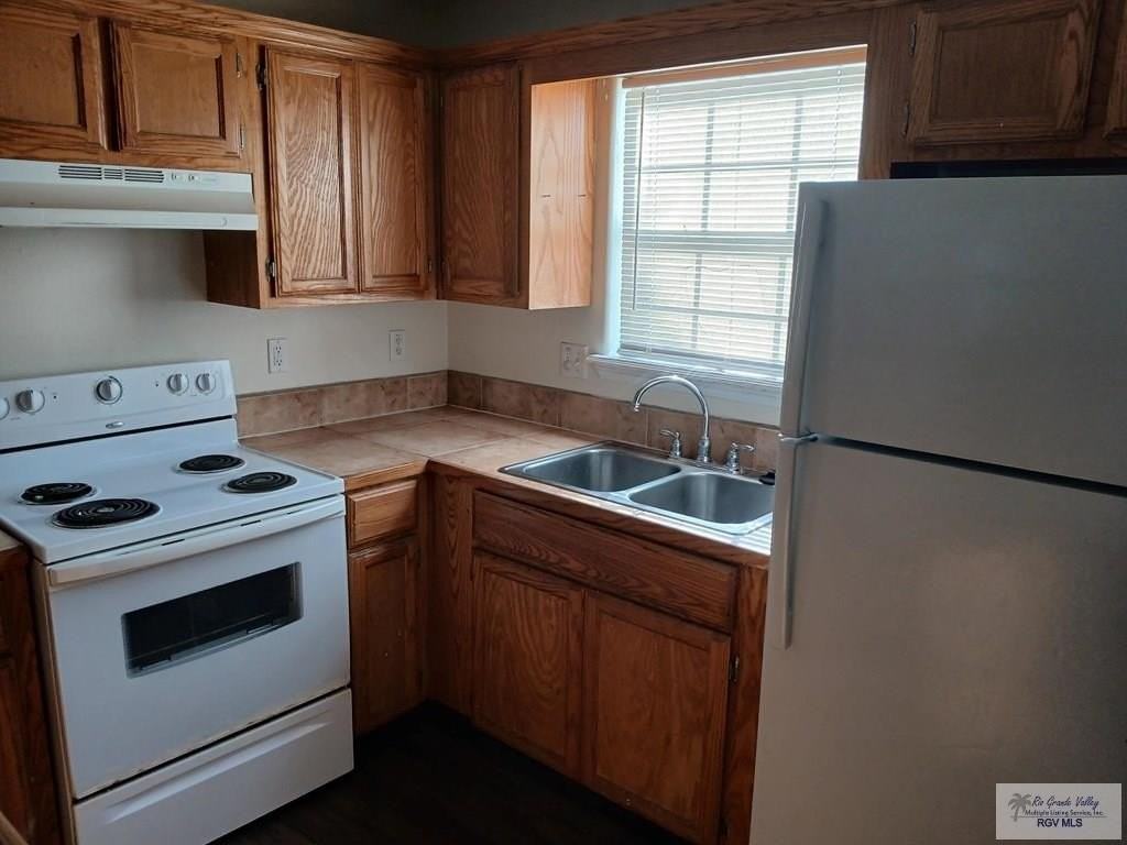 701 Sonesta Dr Apt 1 - Photo 6 of 22