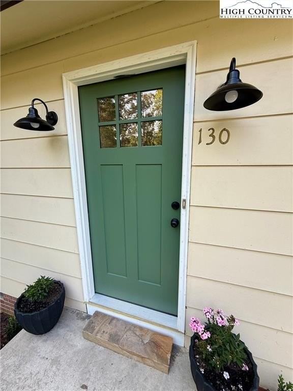 130 Maple Dr - Photo 4 of 21