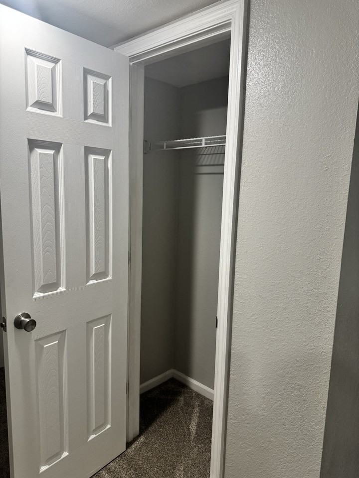 1350 West Carlson Lane - Photo 7 of 10