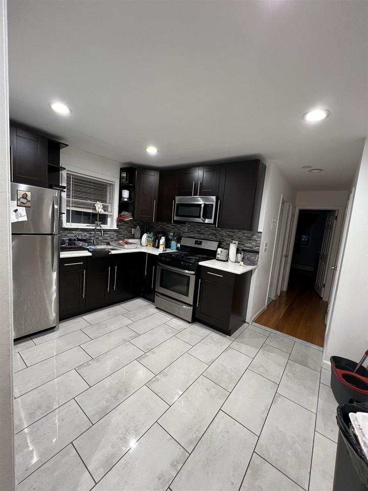 3586 John F Kennedy Blvd #2 - Photo 3 of 37