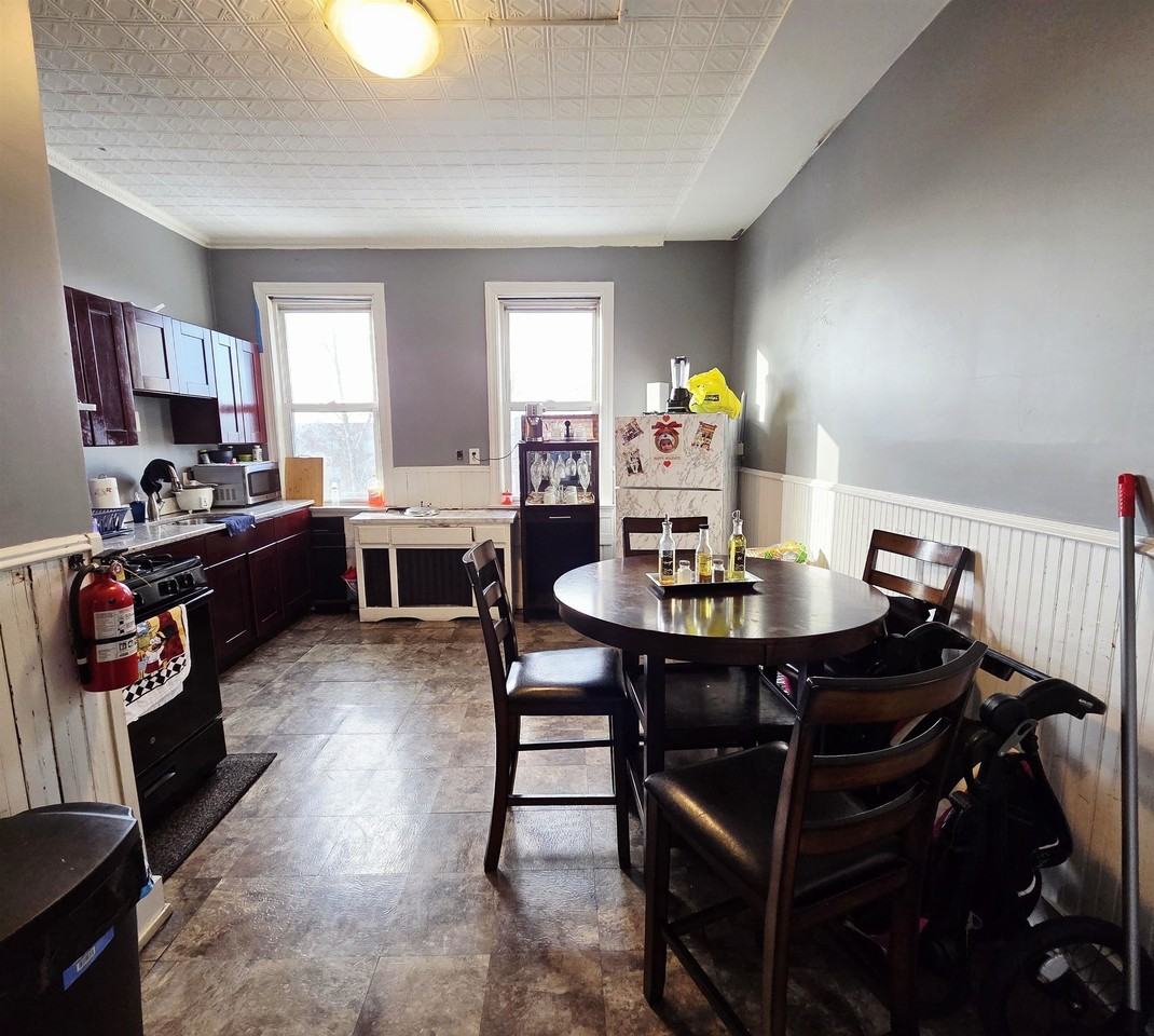 2021 Kennedy Blvd #2L - Photo 3 of 7