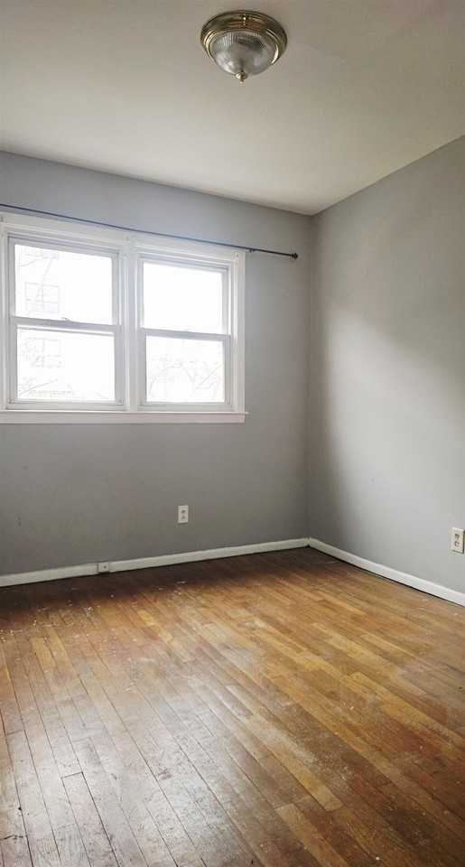 71 Prospect Ave - Photo 4 of 5