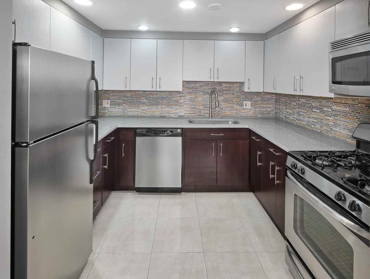 205 Park Ave #4 - Photo 4 of 11