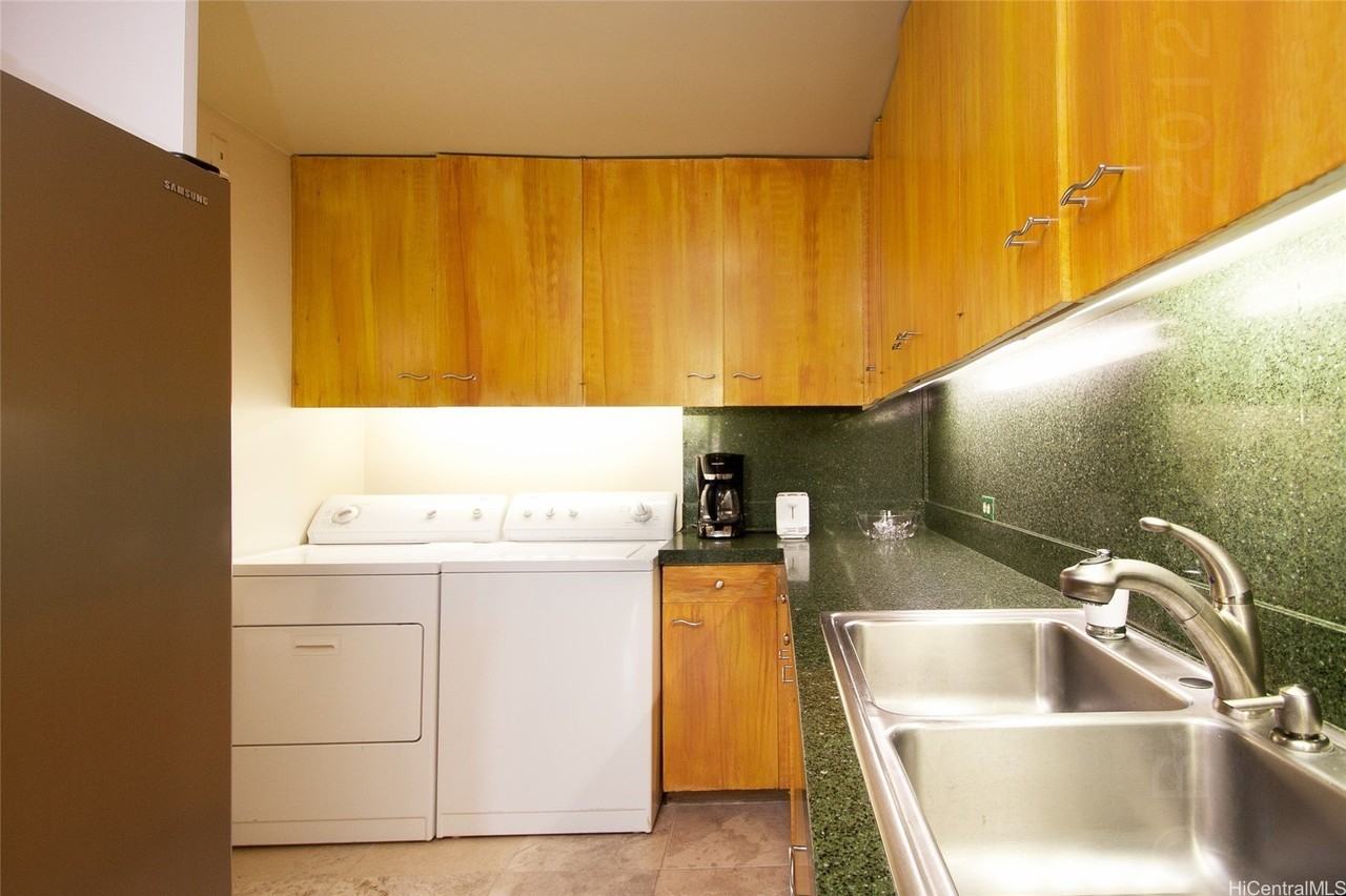 4999 Kahala Ave Apt 407 #407 - Photo 6 of 19