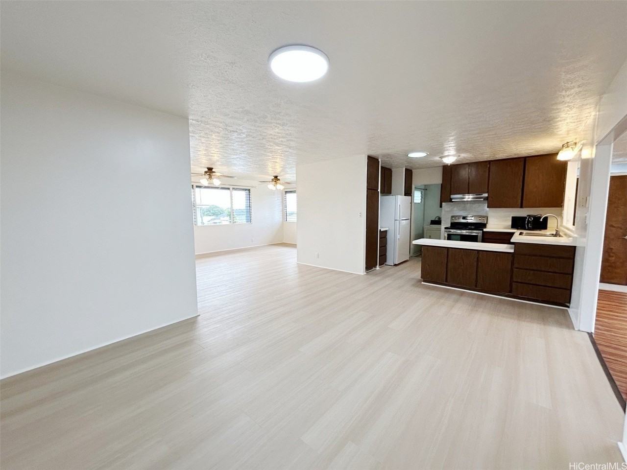 90 Makaweo Ave - Photo 7 of 25