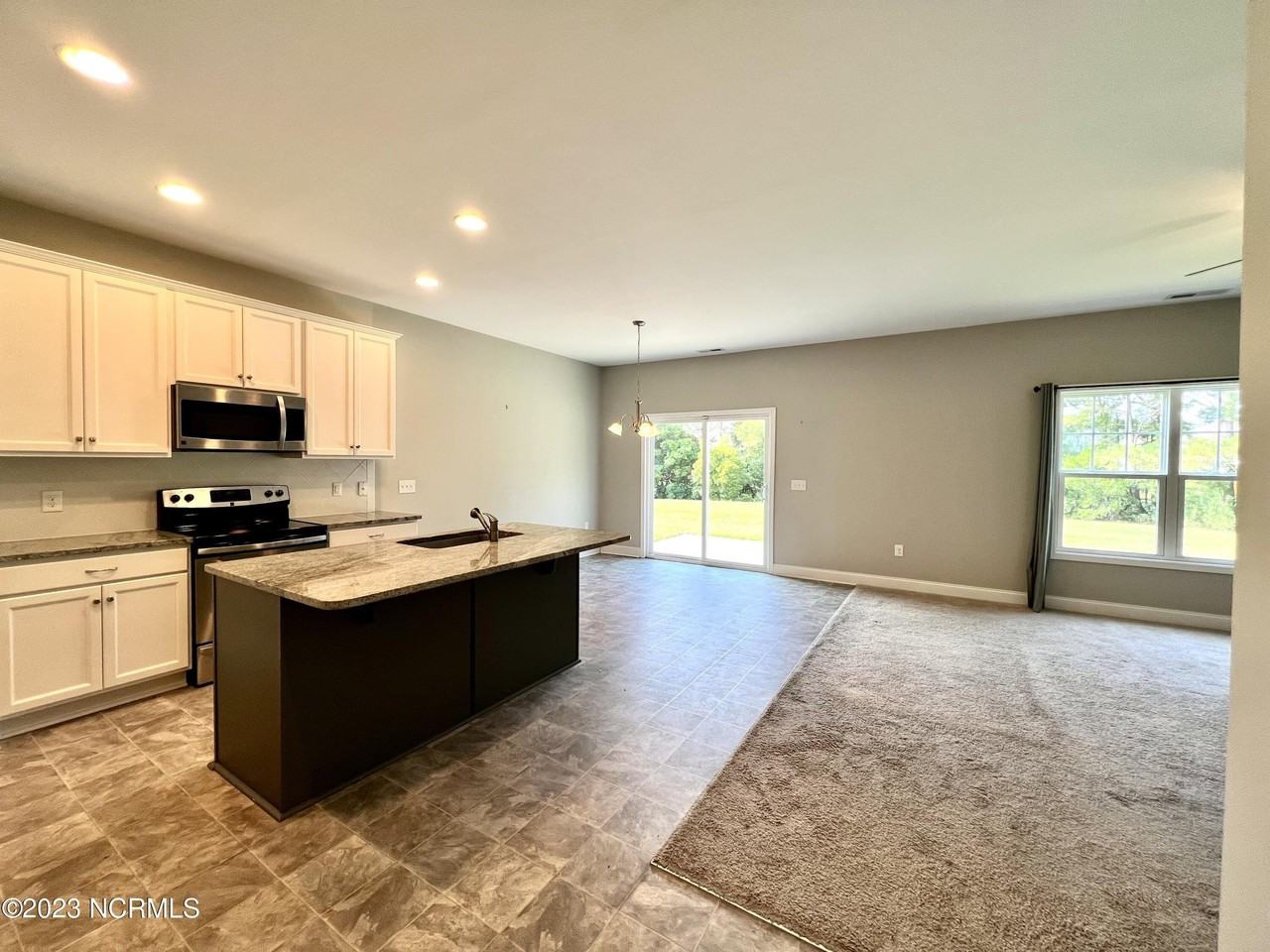 328 S Culverton Rd - Photo 4 of 23