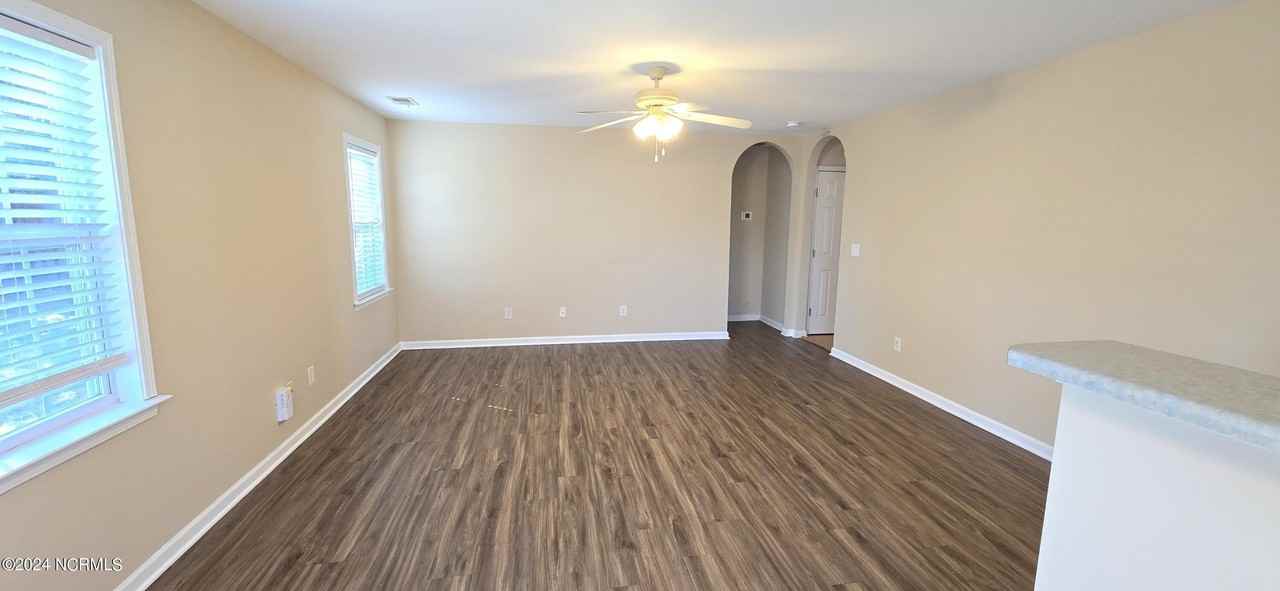 1715 Pepperwood Way - Photo 3 of 9