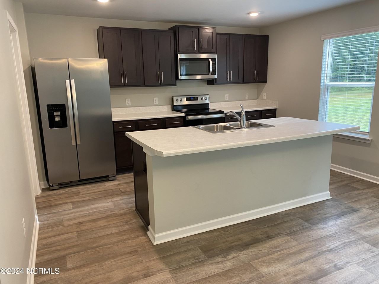 423 High Ridge Ct - Photo 3 of 24