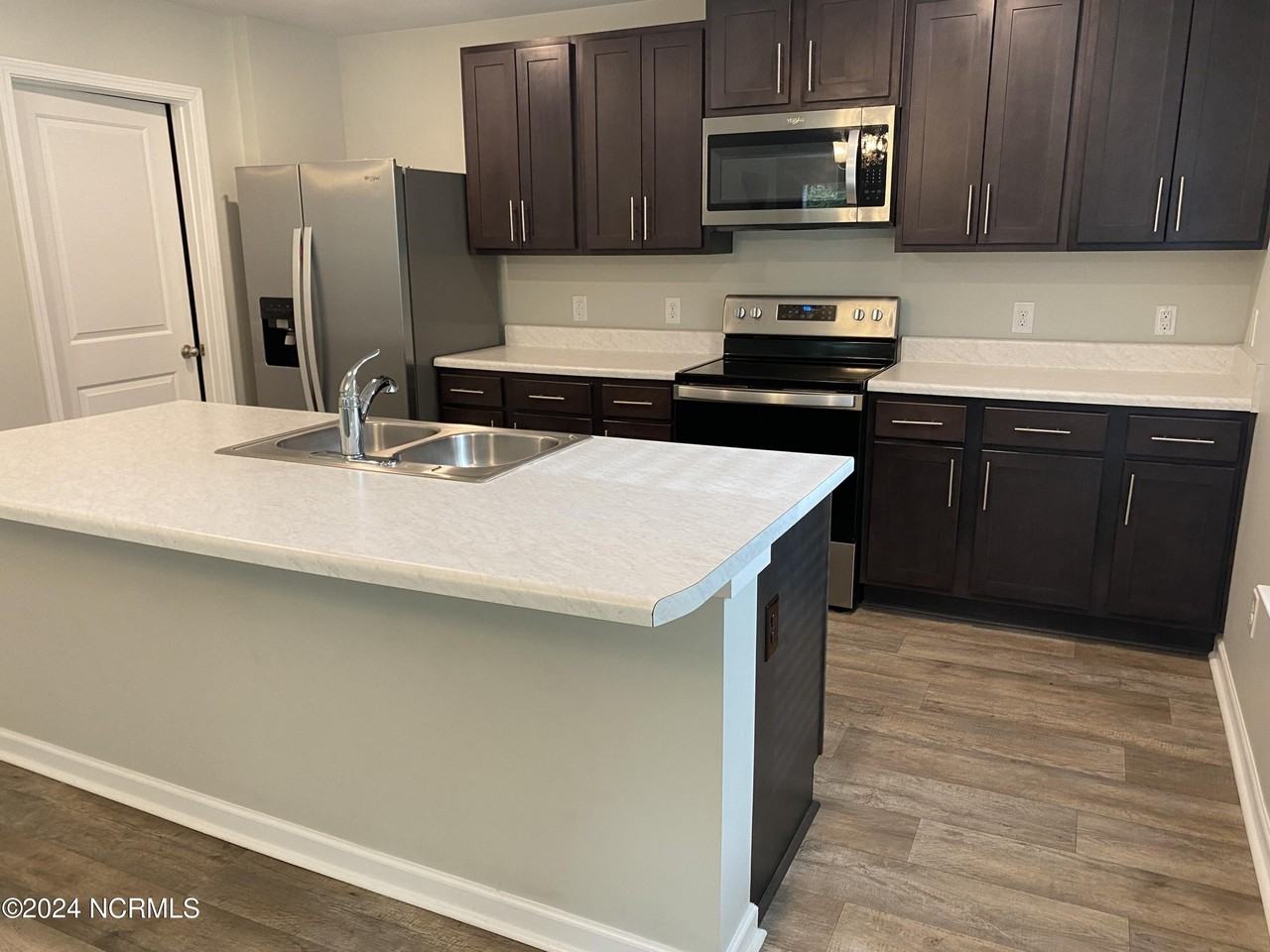 423 High Ridge Ct - Photo 4 of 24