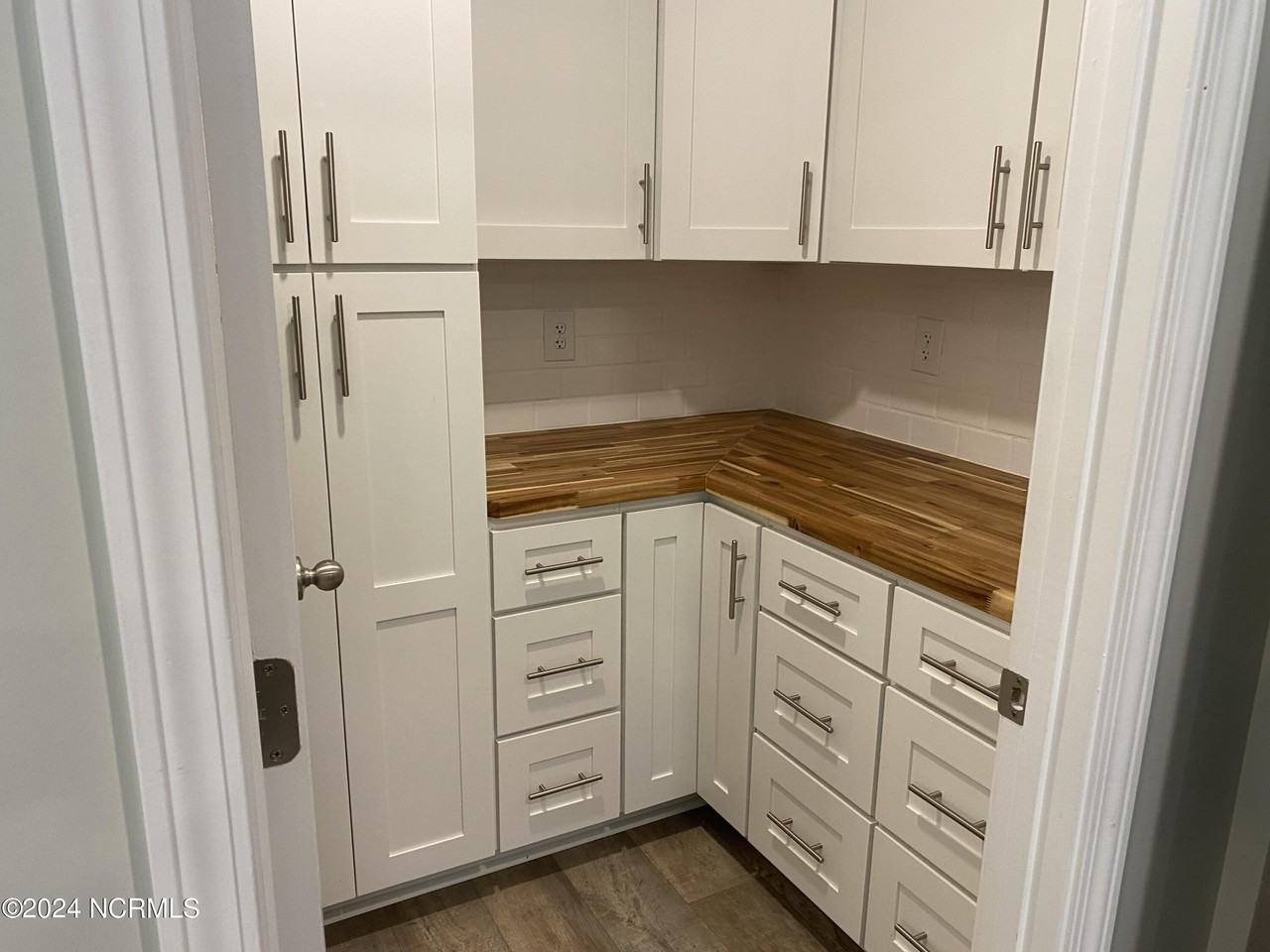 423 High Ridge Ct - Photo 5 of 24