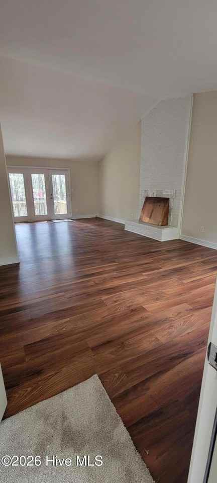 4405 Windtree Rd - Photo 5 of 15