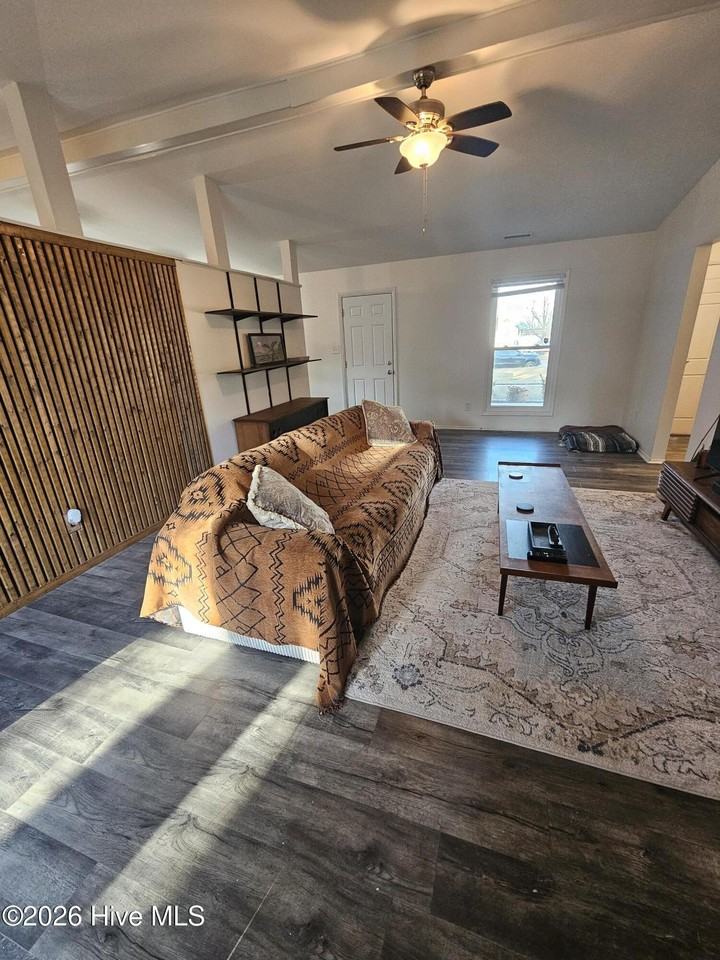 635 Shadowridge Rd - Photo 6 of 21