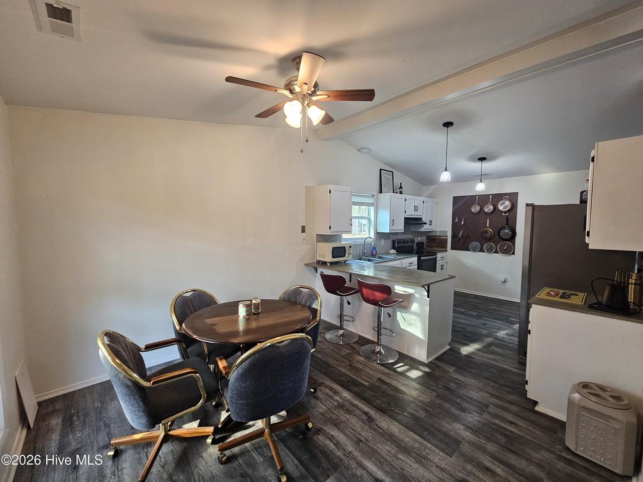 635 Shadowridge Rd - Photo 7 of 21