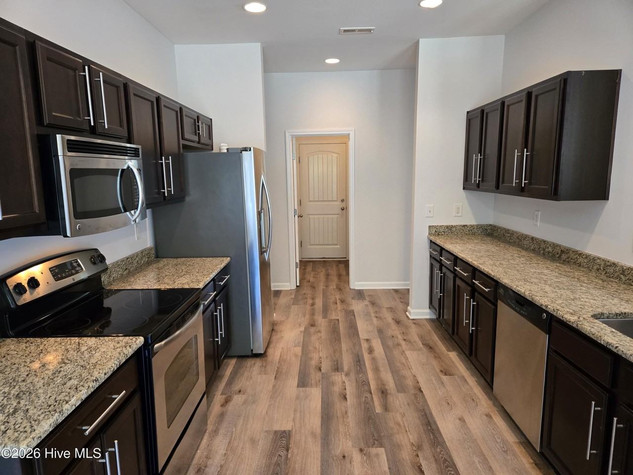 8133 Porters Crossing Way - Photo 6 of 16