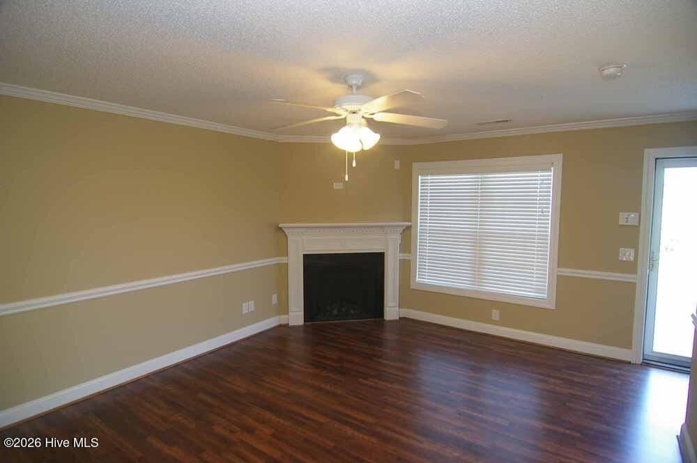 116 Chandler Dr Apt B - Photo 3 of 13