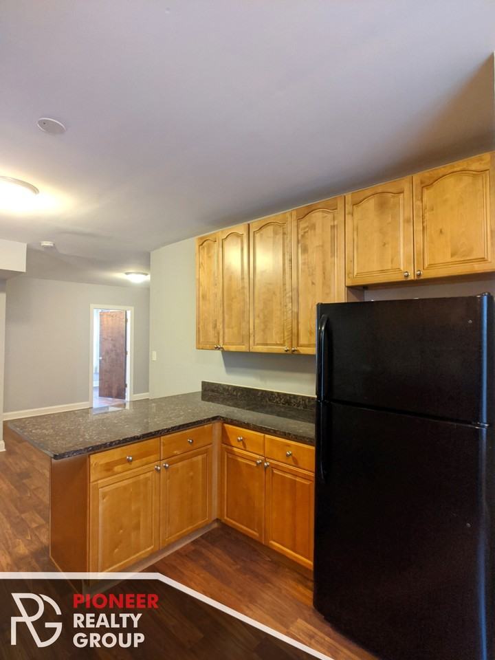 5027 N. Harding - Photo 2 of 40