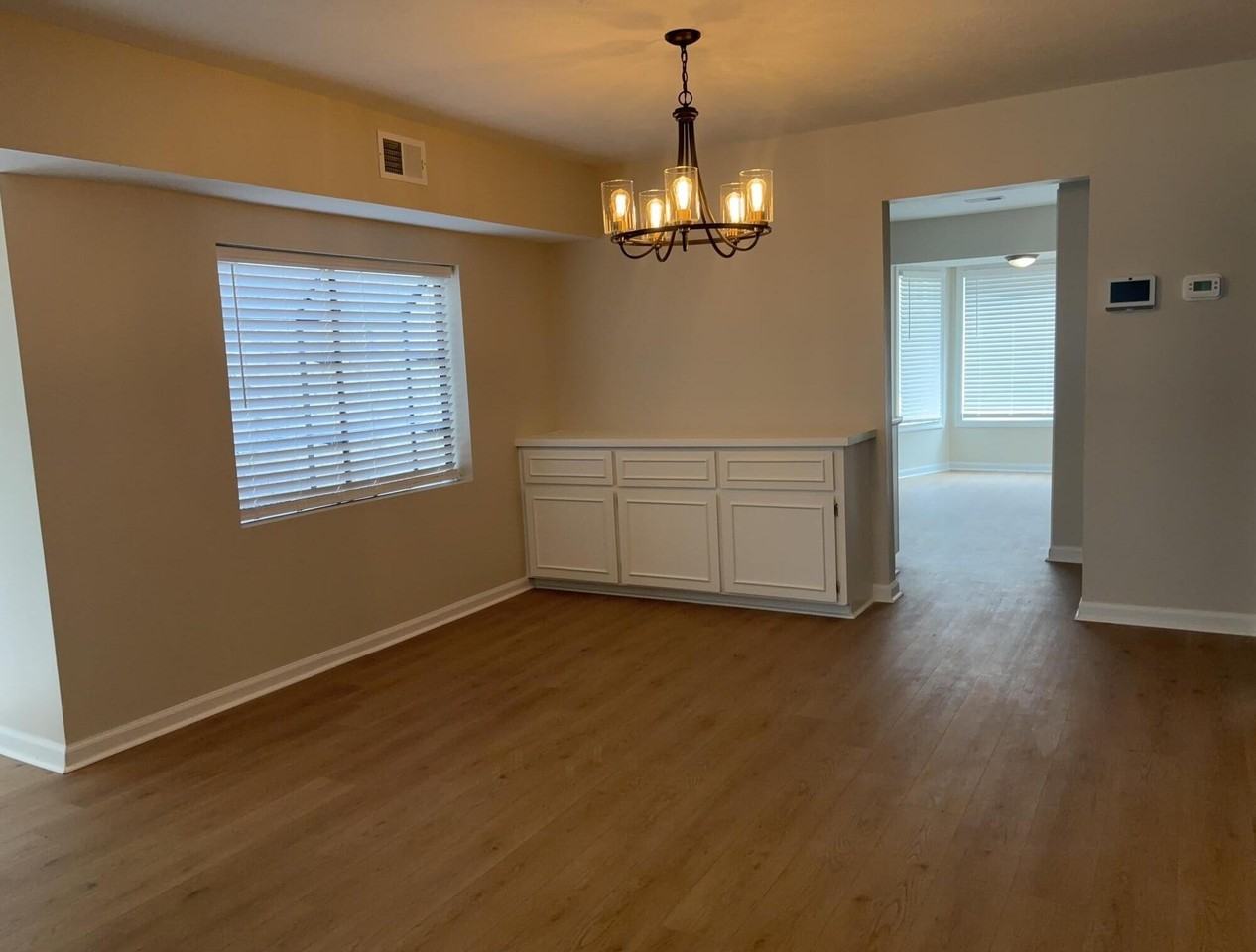 646 Center Court Dr - Photo 4 of 24