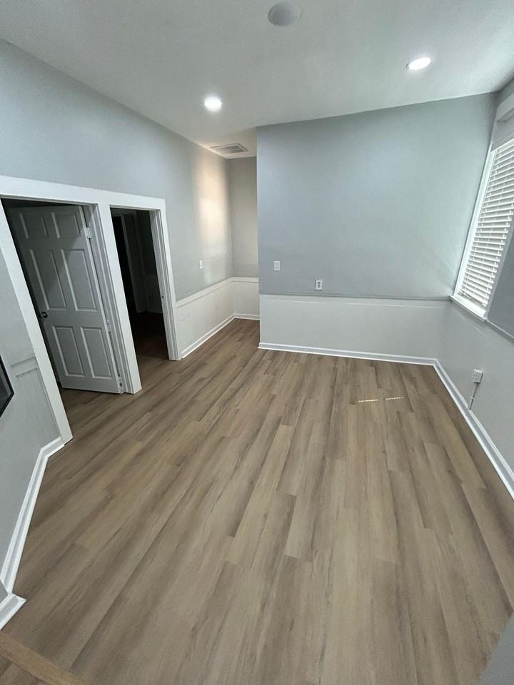 98 Lee Ave #B - Photo 4 of 9