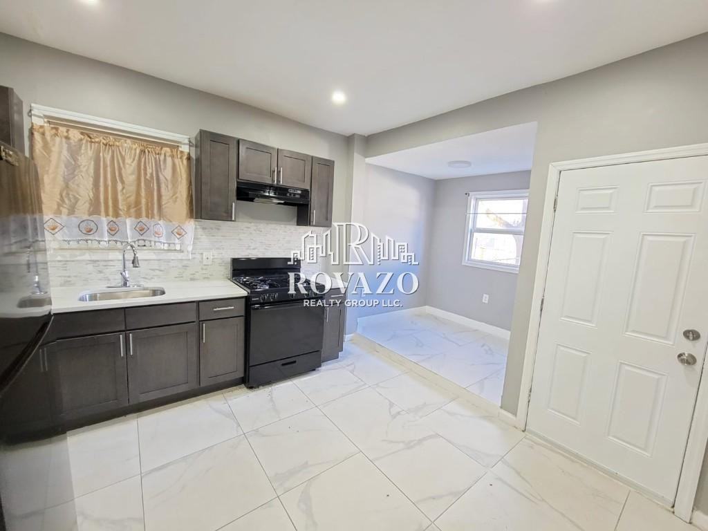 159 Myrtle Ave #1 - Photo 2 of 7