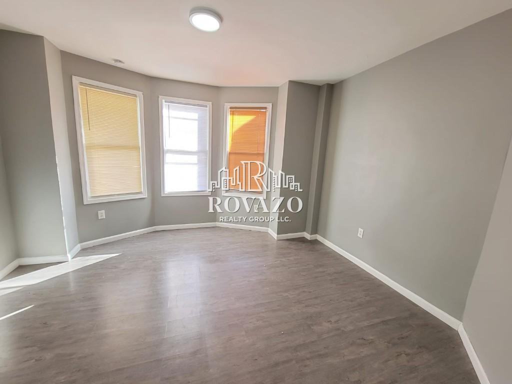 159 Myrtle Ave #1 - Photo 5 of 7