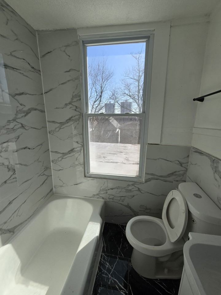 108 S 8th St #3 - Photo 4 of 4