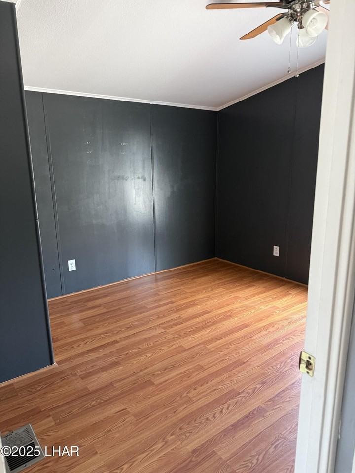 1995 Hubbell Dr - Photo 6 of 17