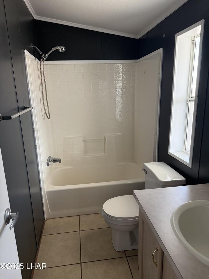 1995 Hubbell Dr - Photo 7 of 17