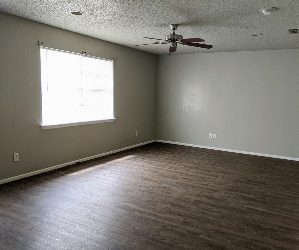 5525 Fordham St - Photo 3 of 12